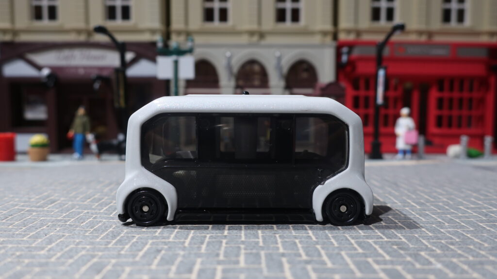 Tomica Toyota e-Palette