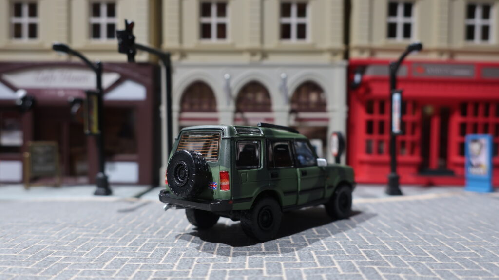 MG x BM Creations Land Rover Discovery 1