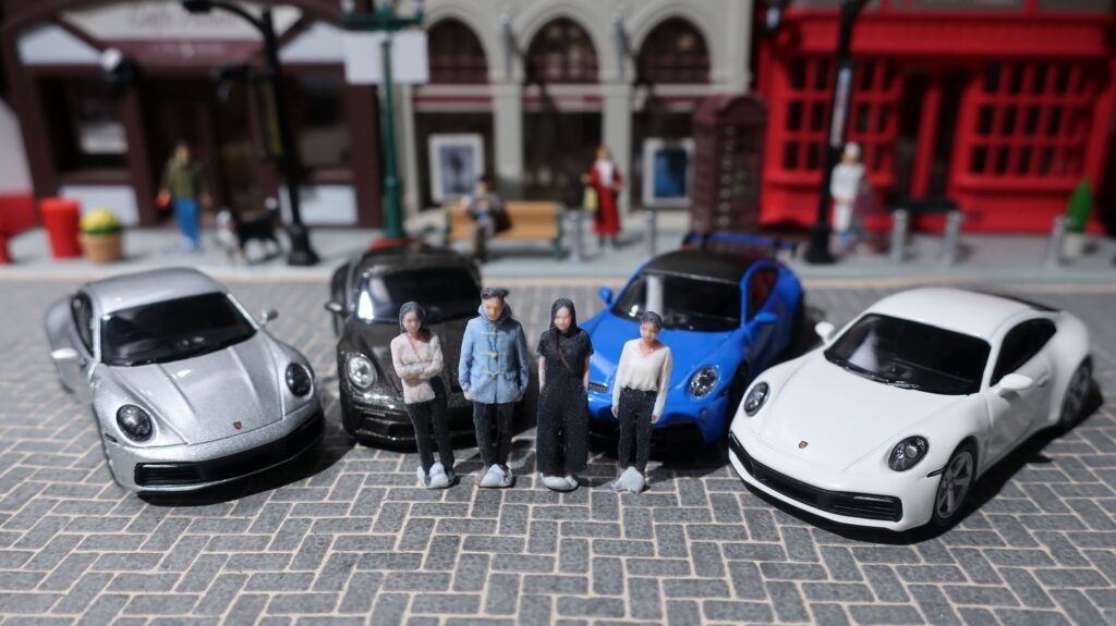 MINI GT Porsche 911 992