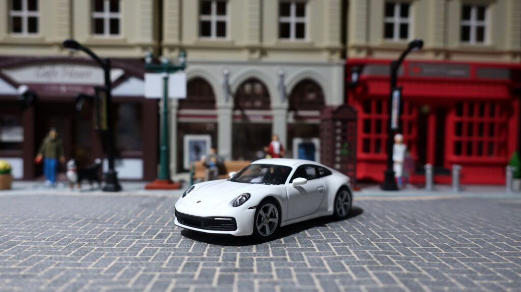 MINI GT Porsche 911 Carrera S