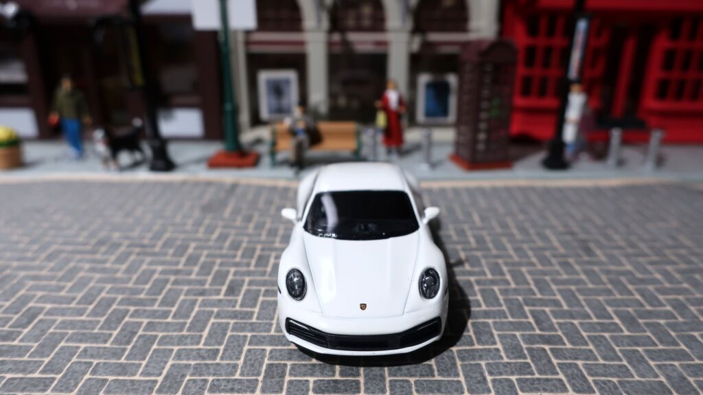 MINI GT Porsche 911 Carrera S