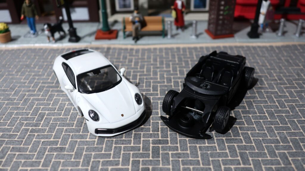 MINI GT Porsche 911 Carrera S