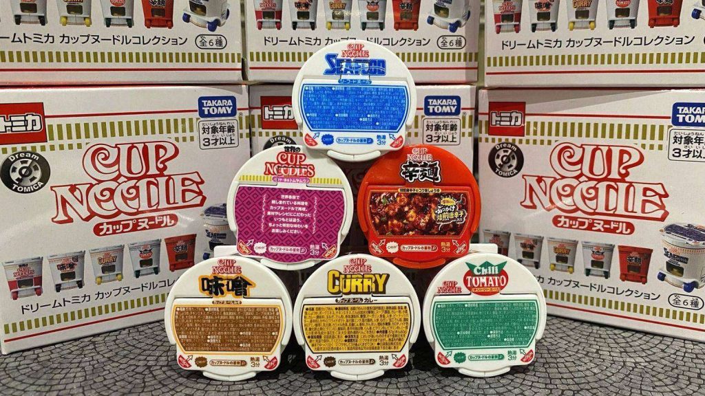 星光下的杯麵車車 - 日清X Tomica杯麵玩具車