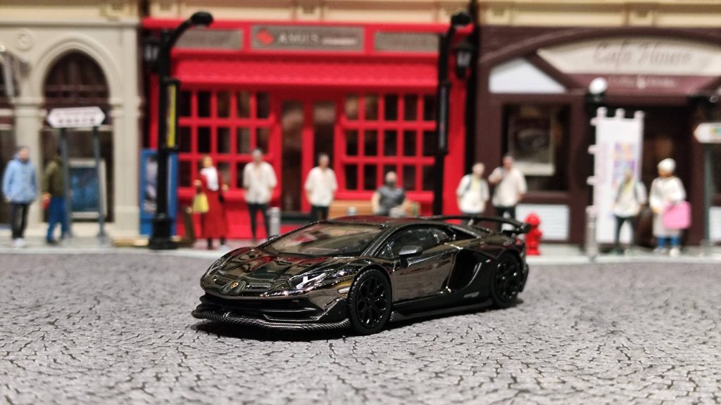 MINI GT Lamborghini Aventador SVJ Black Chrome