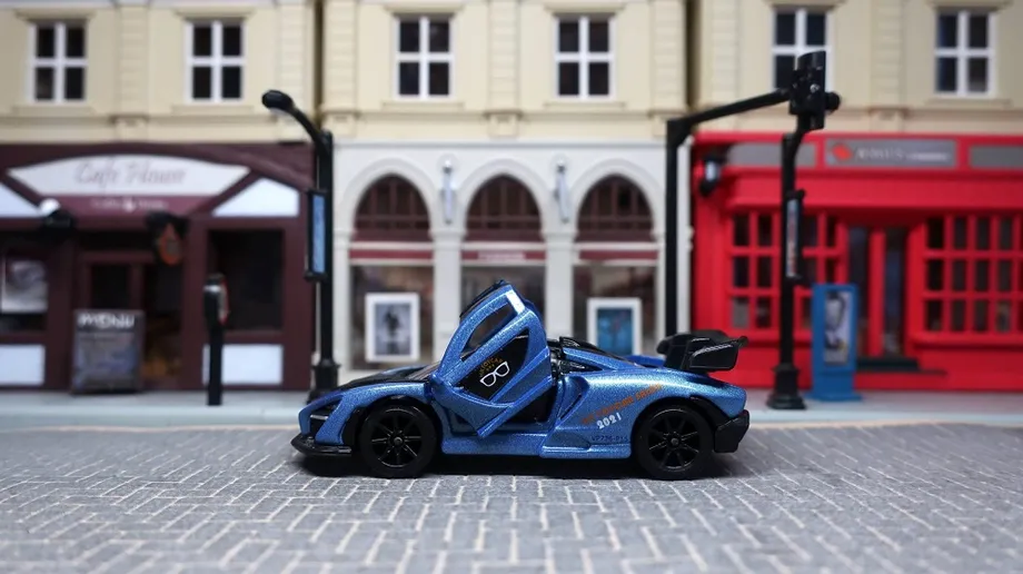 A model toy car: the beauty of being small