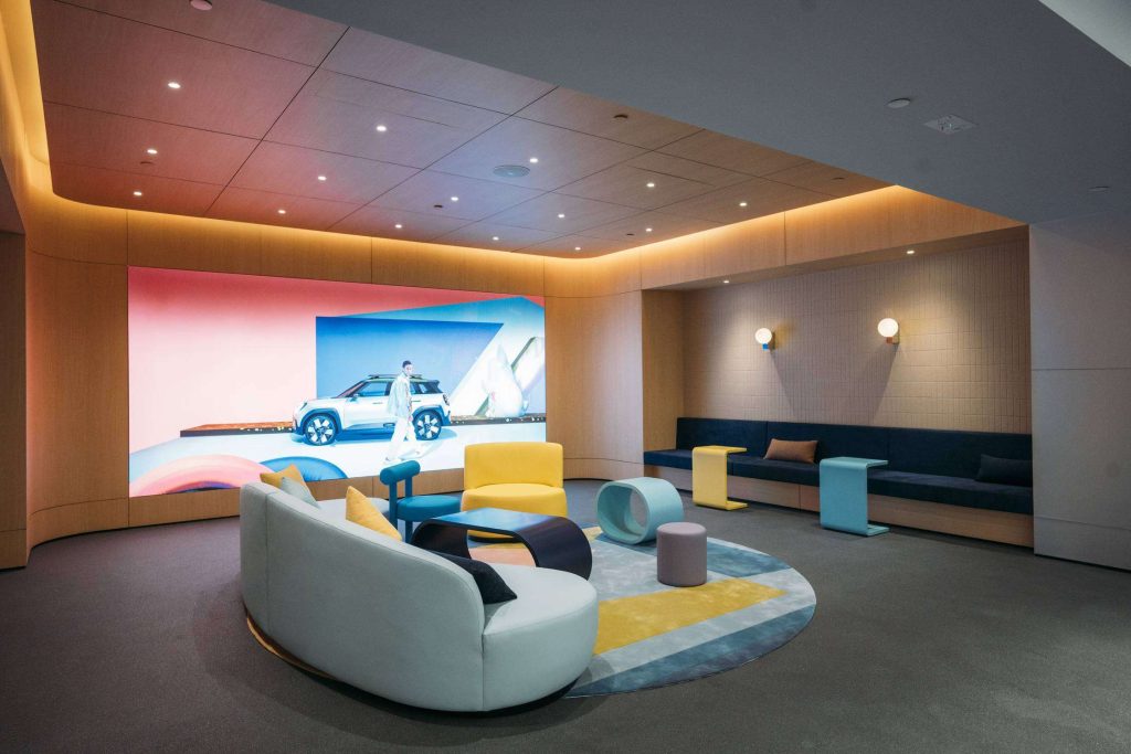 寶馬香港荃灣交車中心