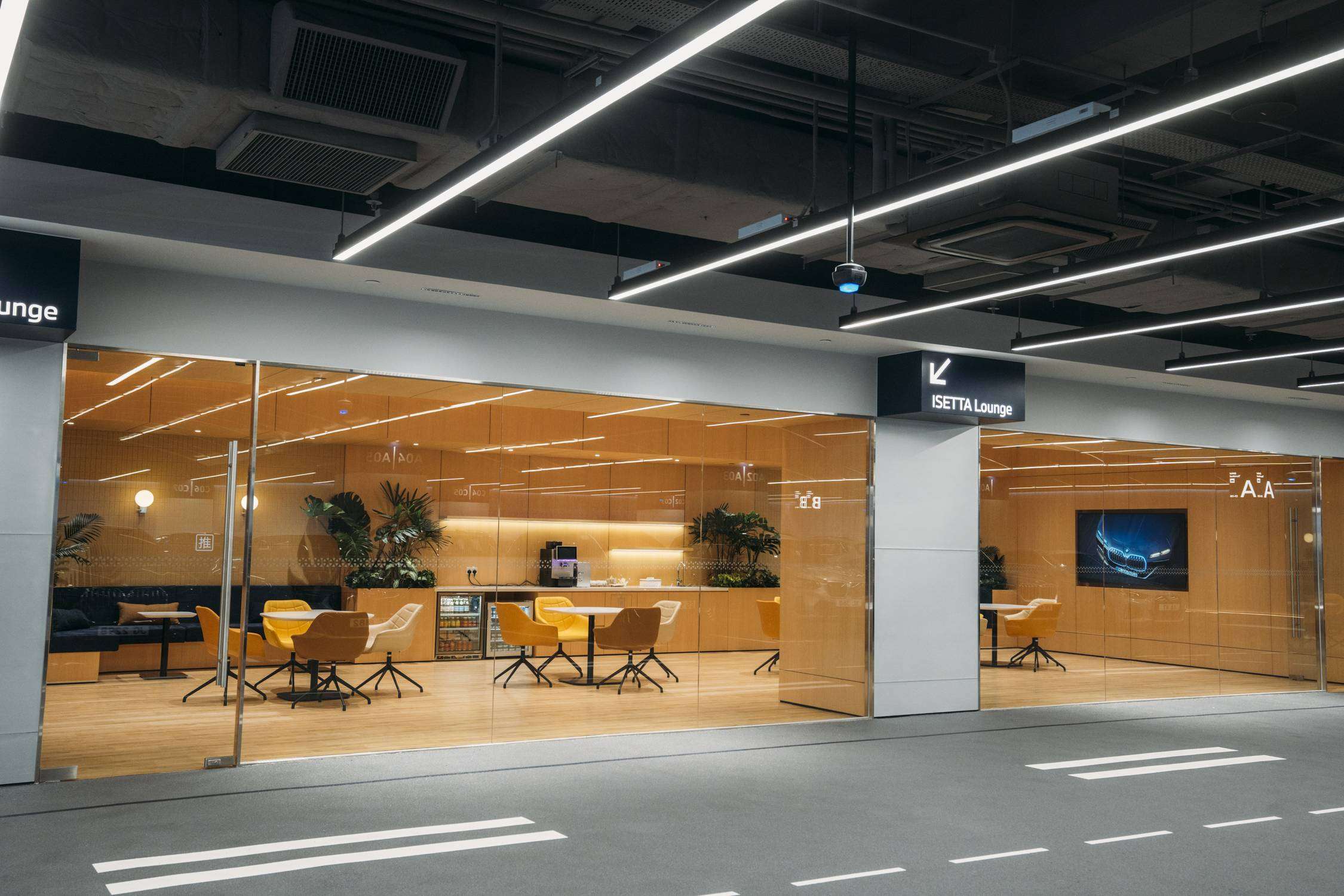 寶馬香港荃灣交車中心