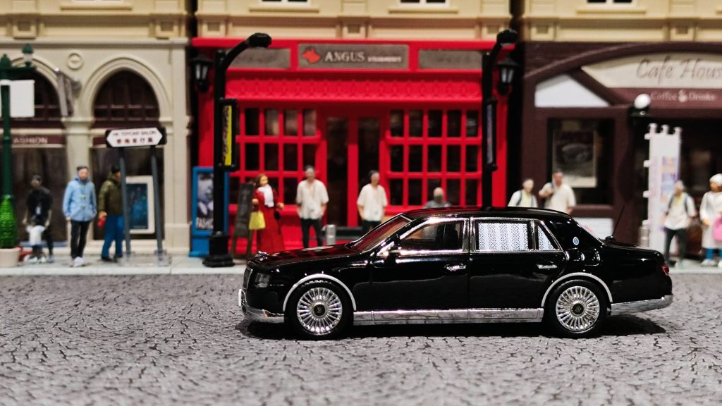 Rai’s Toyota Century UWG60 Japan Prime Minister