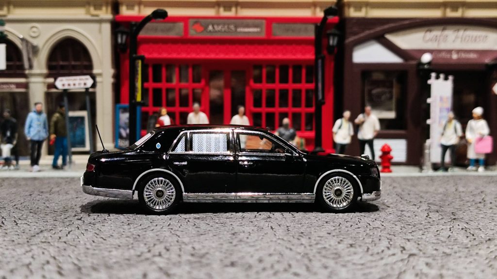 Rai’s Toyota Century UWG60 Japan Prime Minister