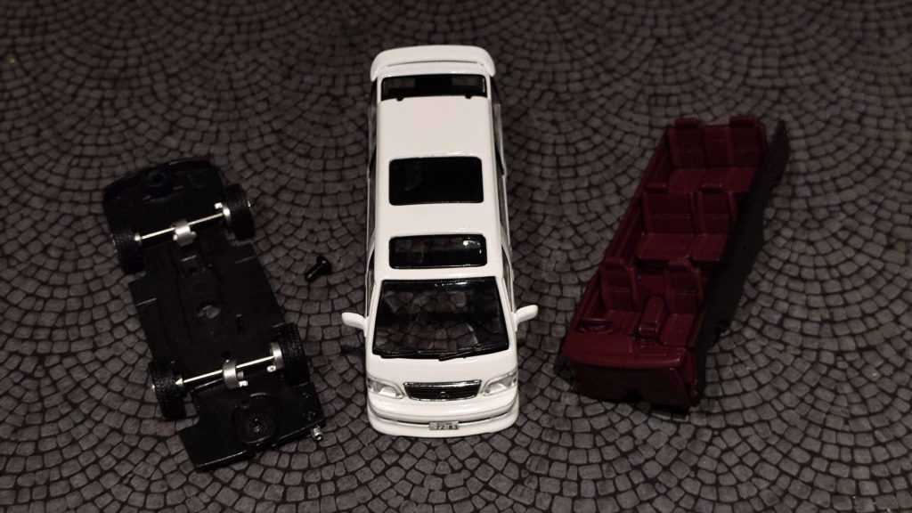 Tarmac Works Toyota Hiace Wagon Custom White SPECIAL EDITION