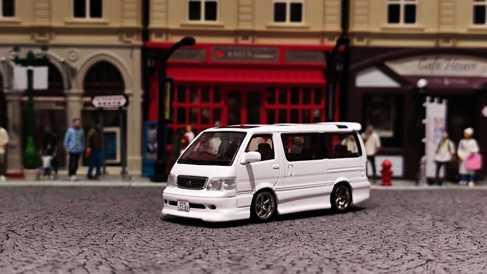 暴走Van仔 - Tarmac Works Toyota Hiace Wagon Custom White SPECIAL EDITION ...