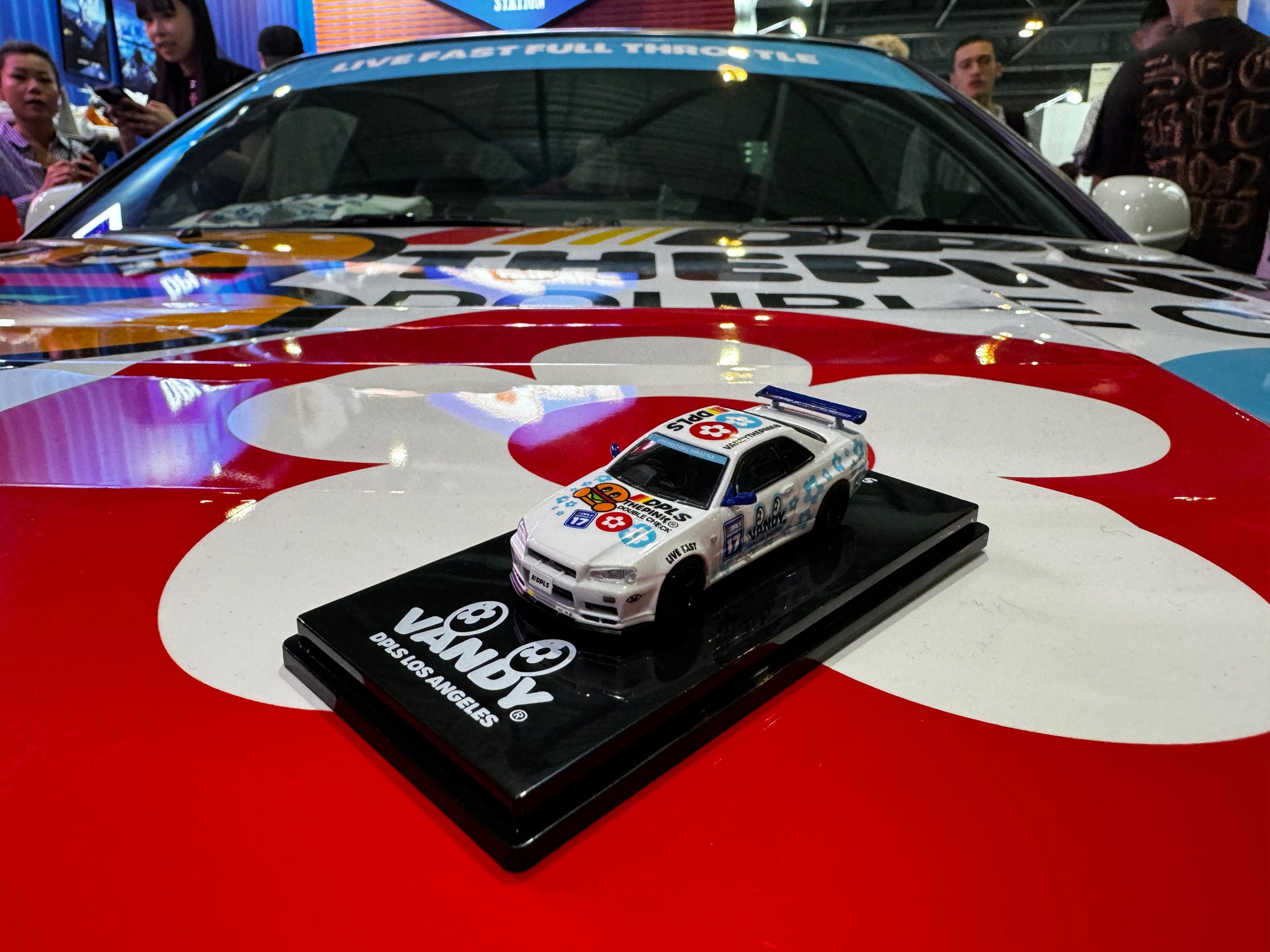 VandyThePink x DPLS Nissan Skyline GT-R R34