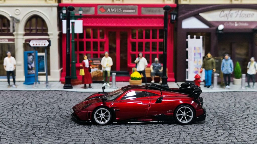 Tarmac Works Pagani IMOLA Rosso Dubai