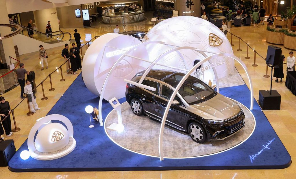 Mercedes-Maybach EQS 680 SUV