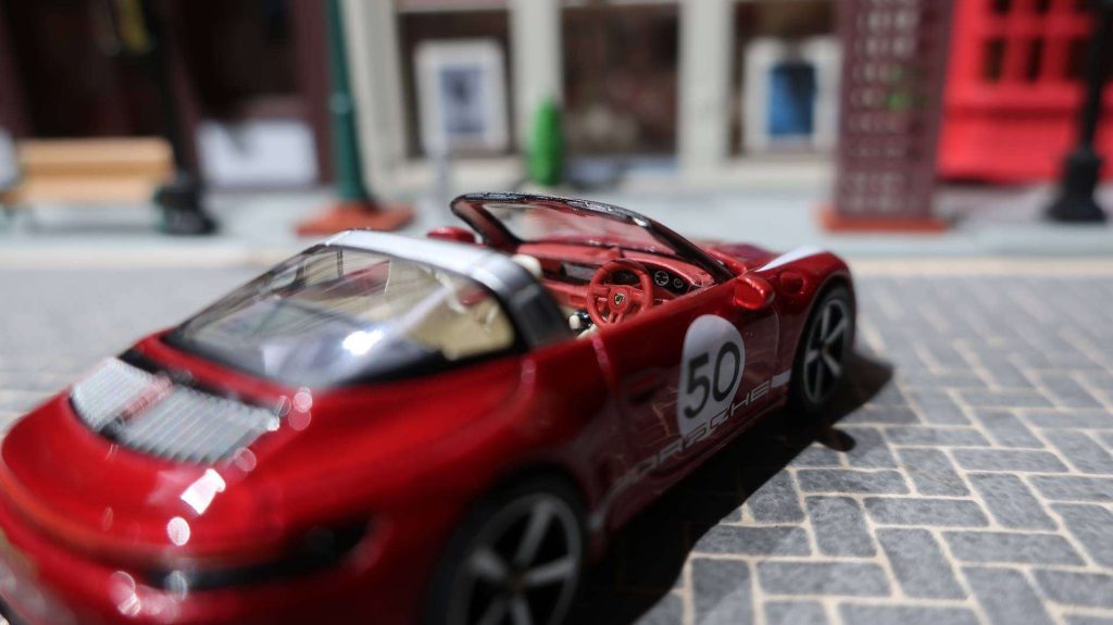 MINI GT Porsche 911 Targa 4S Heritage Design Edition