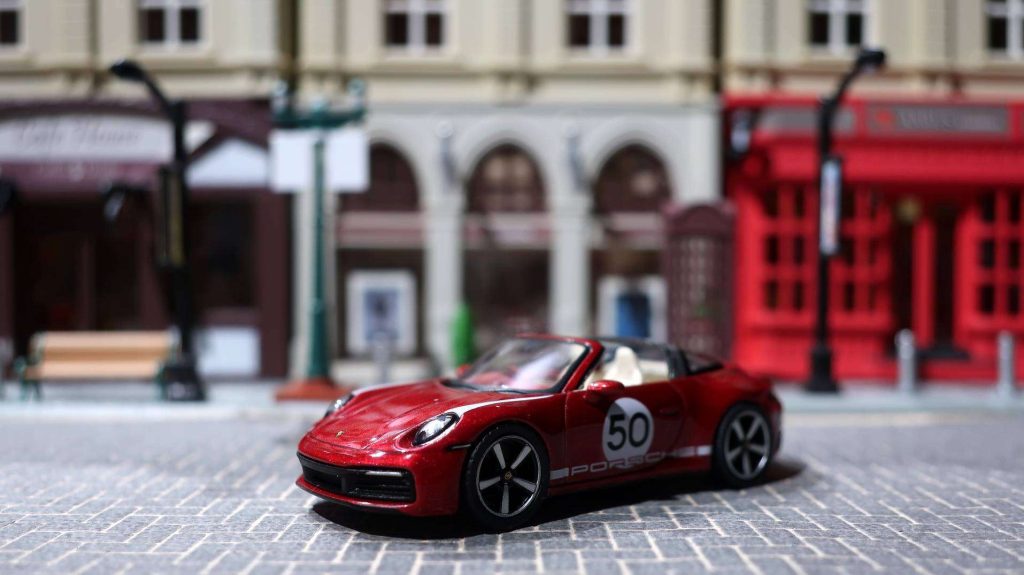 MINI GT Porsche 911 Targa 4S Heritage Design Edition