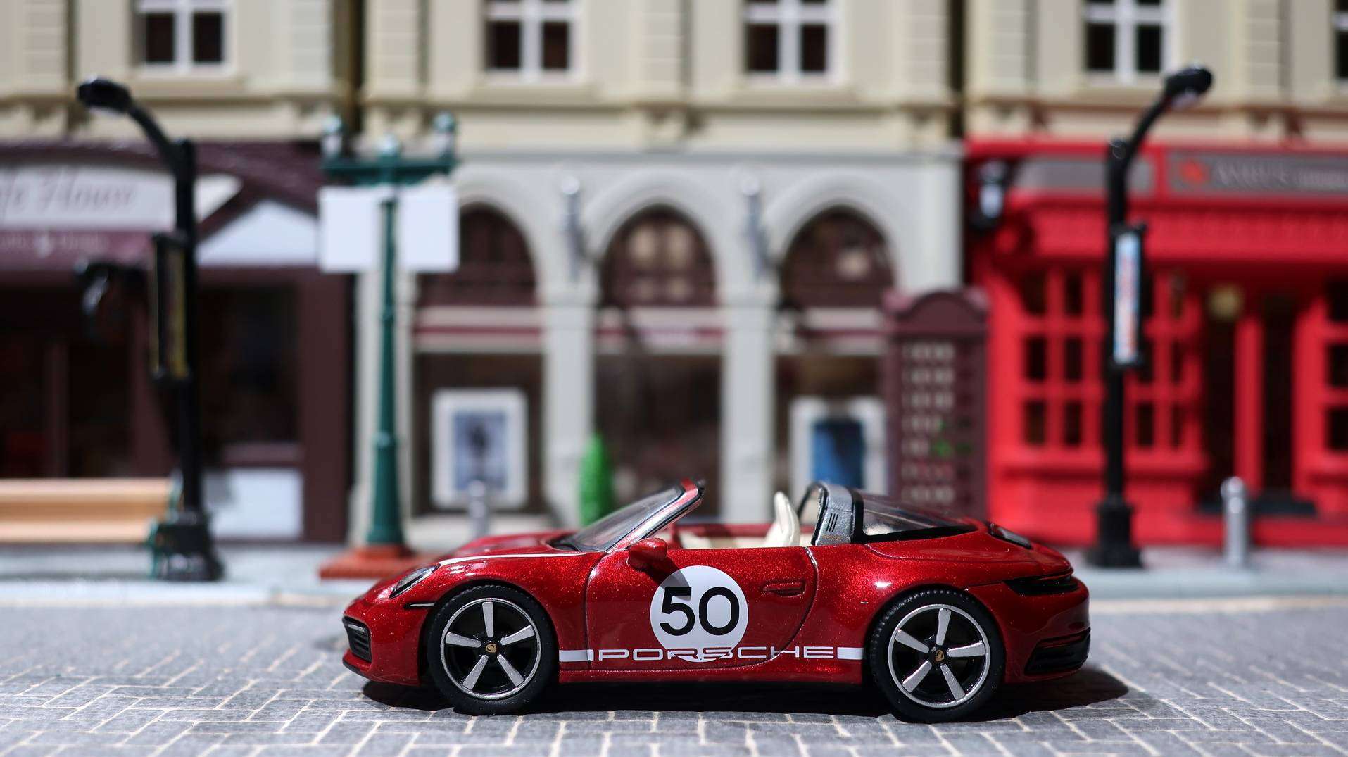 MINI GT Porsche 911 Targa 4S Heritage Design Edition