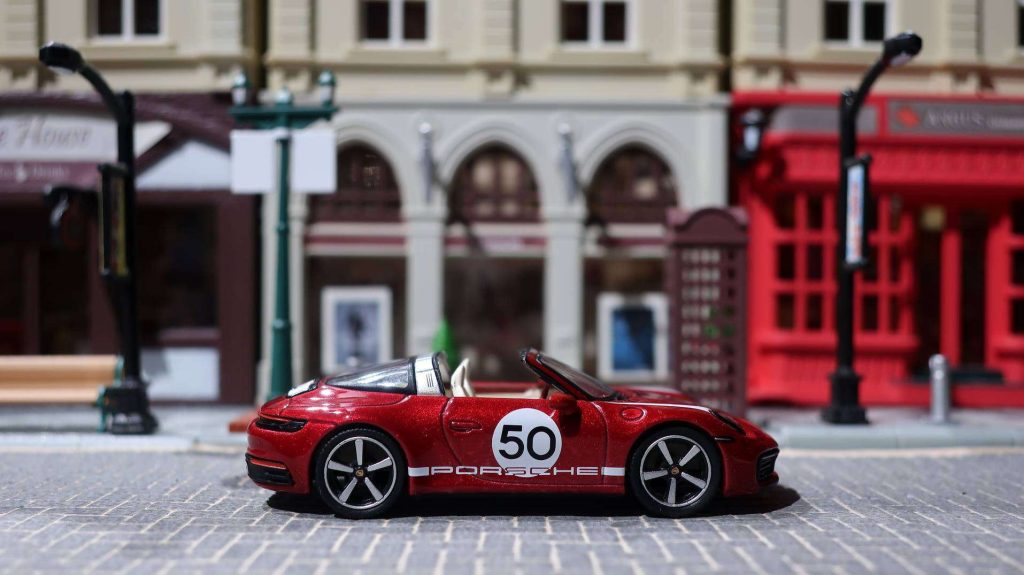 MINI GT Porsche 911 Targa 4S Heritage Design Edition 