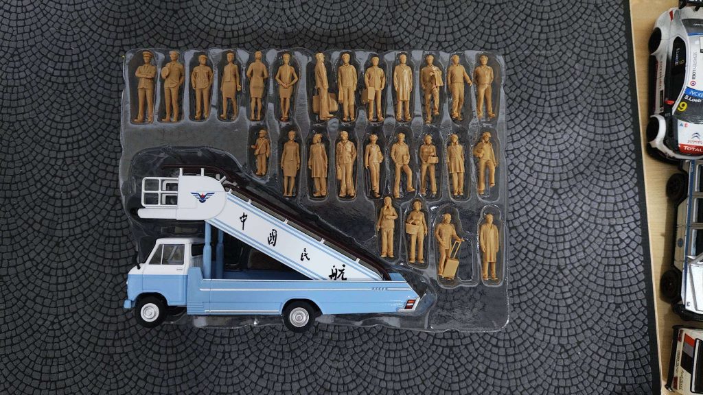 拓意中國民航上海一零二廠 SH751型登機客梯車