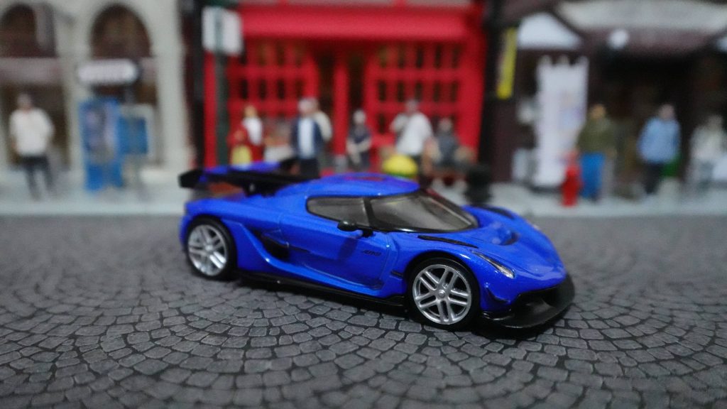 Tarmac Works - Koenigsegg Jesko Attack Blue Edition
