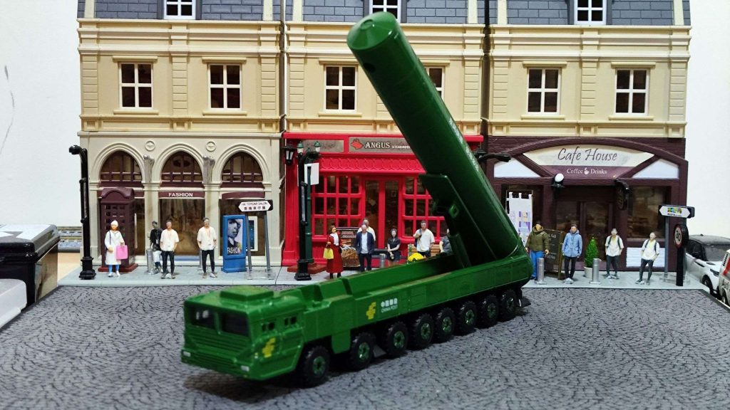 Xcartoys DF-31AG International Ballistic Missile