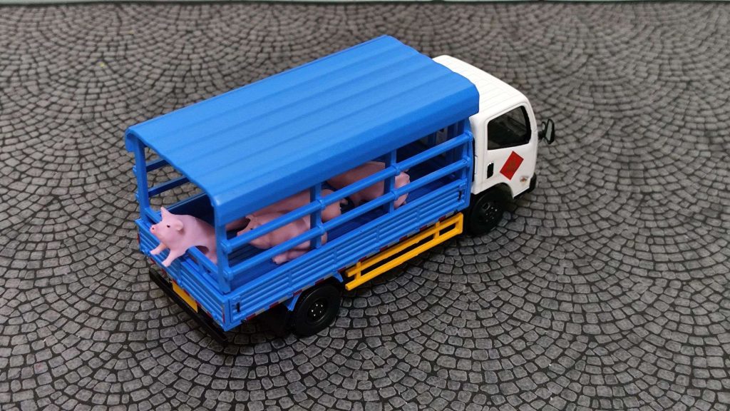 拓意江鈴凱銳n800輕型卡車牲口運輸車