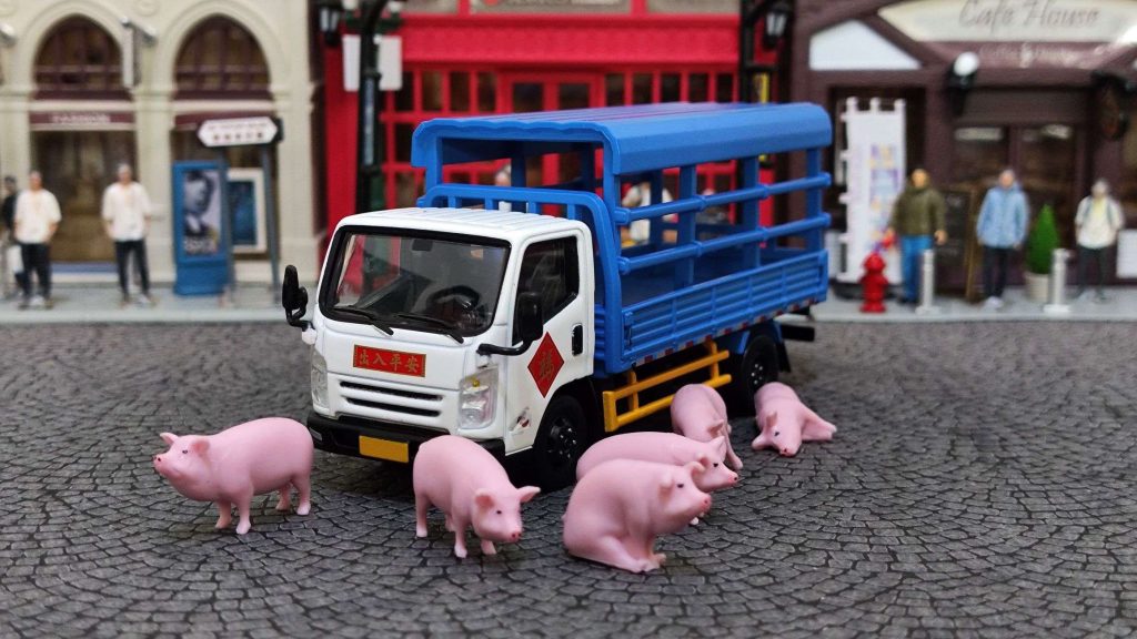 拓意江鈴凱銳n800輕型卡車牲口運輸車