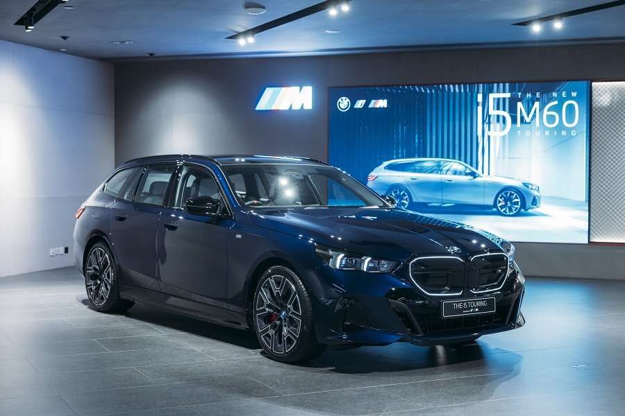 BMW i5 M60 xDrive Touring