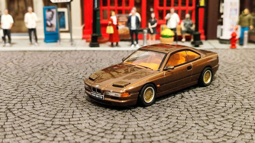Shadow BMW 850 CSi