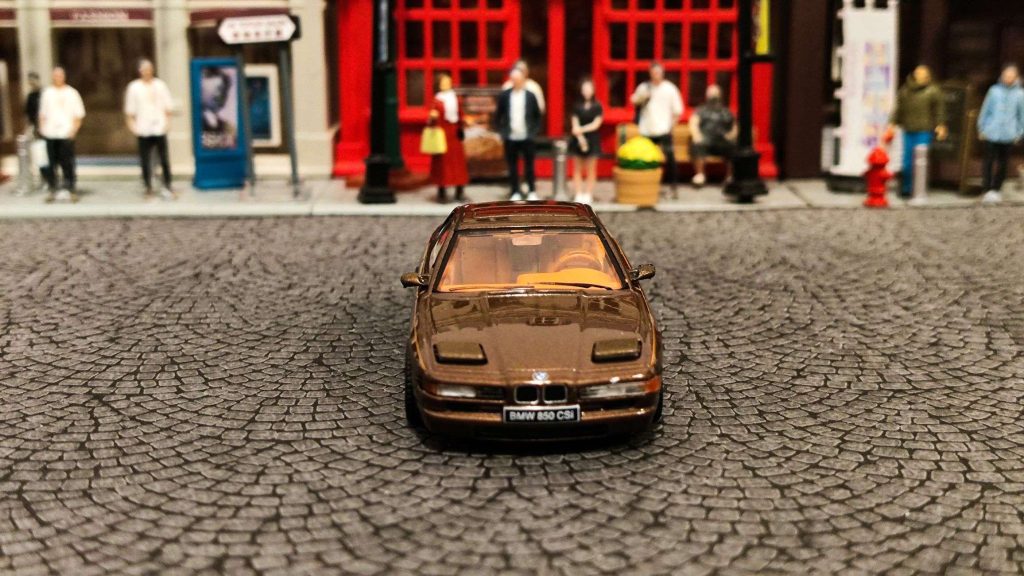Shadow BMW 850 CSi