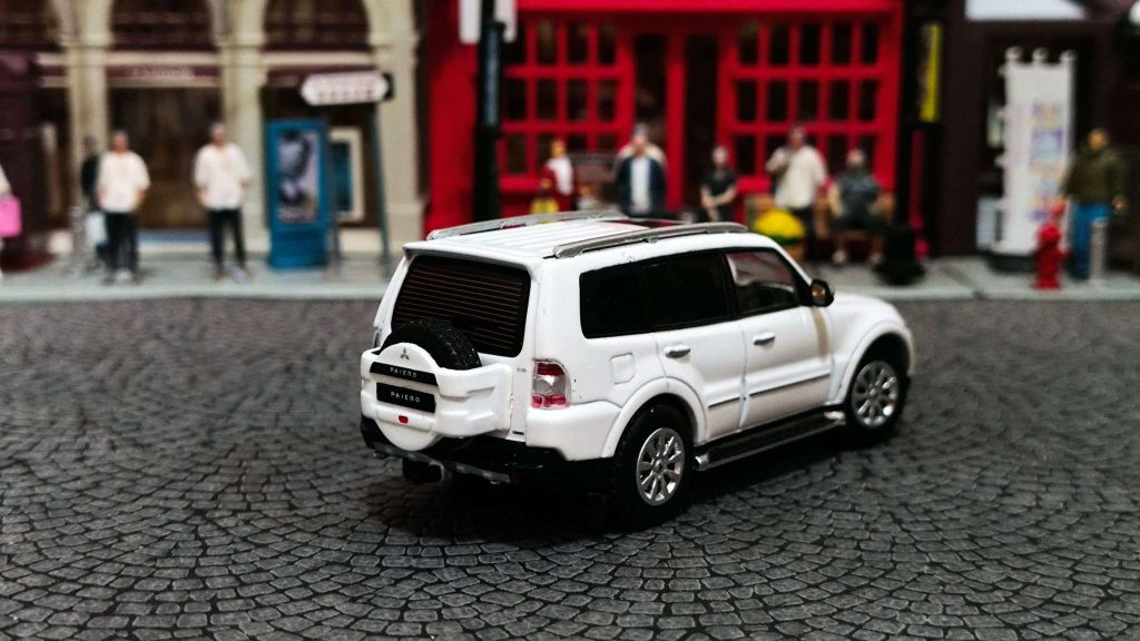 Shadow Pro Mitsubishi Pajero V97