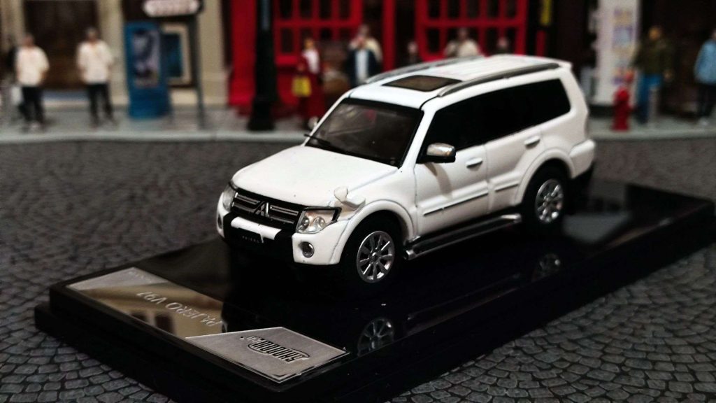 Shadow Pro Mitsubishi Pajero V97