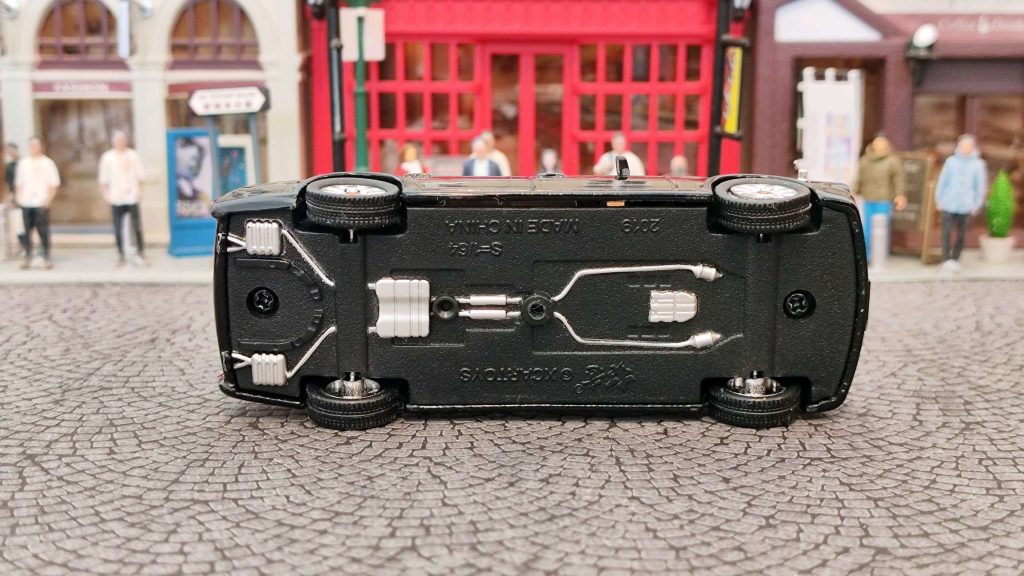 Xcartoys Hongqi L5 “Wedding Day”