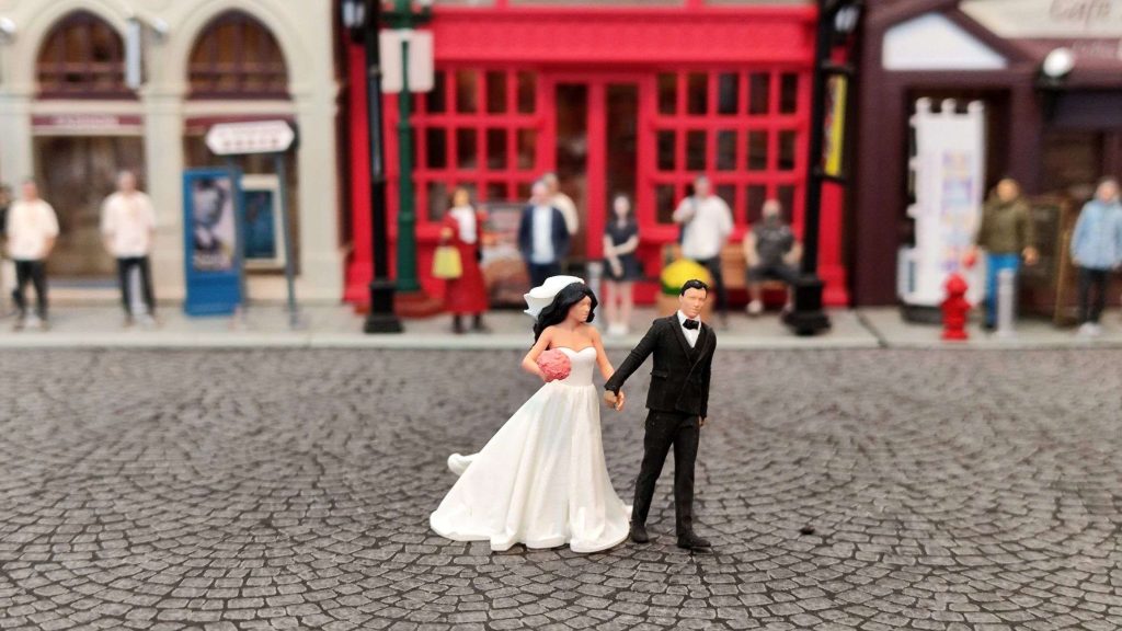 Xcartoys Hongqi L5 “Wedding Day”