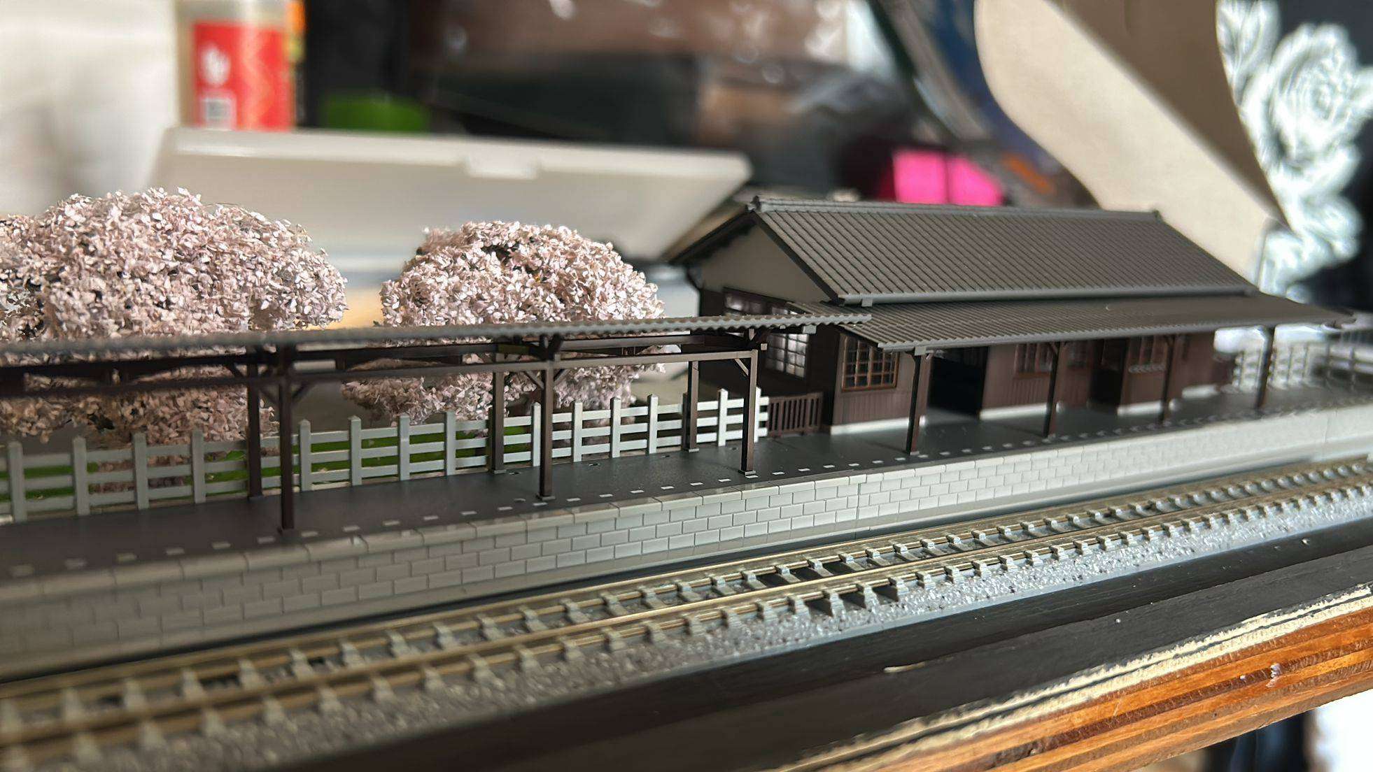 KATO 23-241小型駅舍