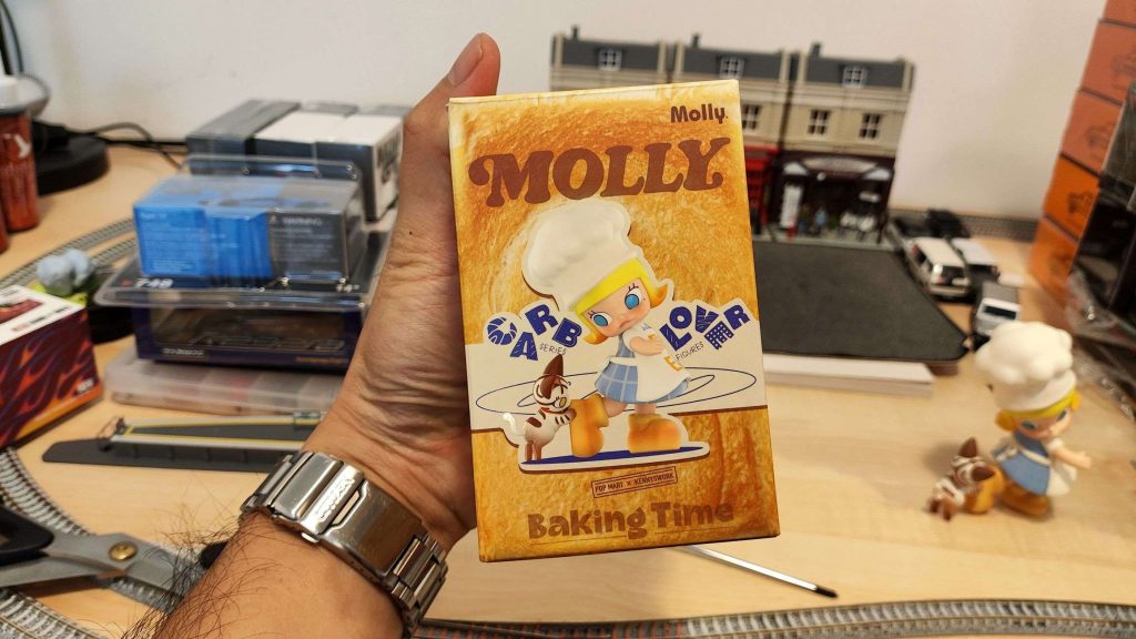 POP MART MOLLY麵包腦袋系列手辦