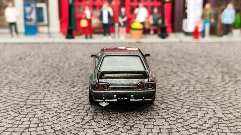 POP RACE Nissan Skyline GT-R R32