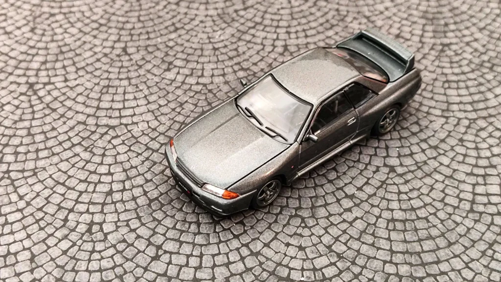 POP RACE Nissan Skyline GT-R R32