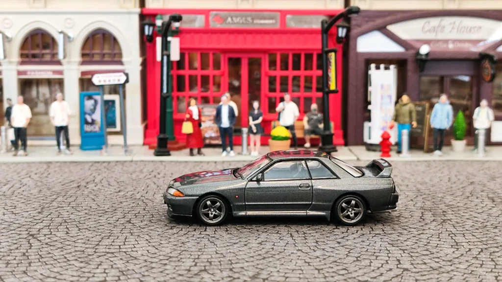 POP RACE Nissan Skyline GT-R R32