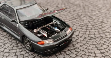 POP RACE Nissan Skyline GT-R R32