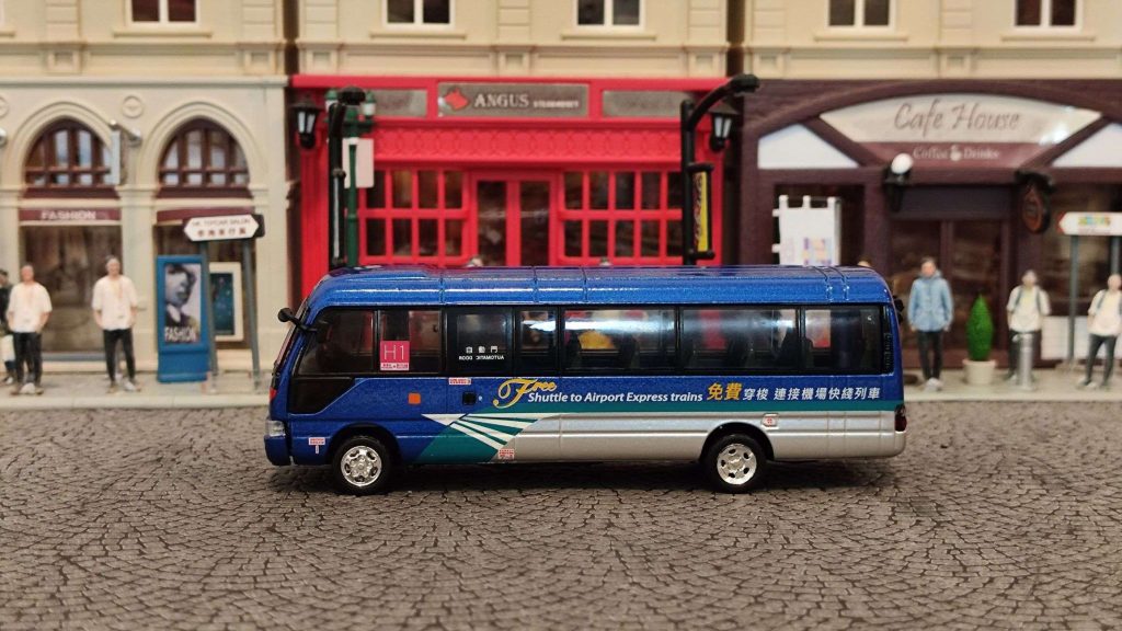 Tiny微影 Toyota Coaster B59 Airport Express Shuttle Bus