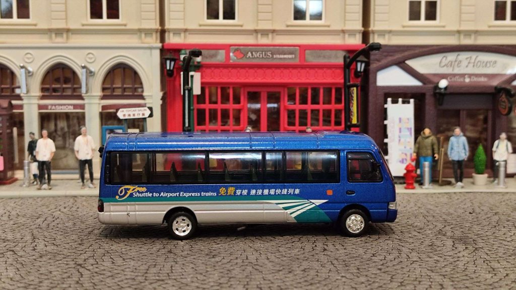 Tiny微影 Toyota Coaster B59 Airport Express Shuttle Bus
