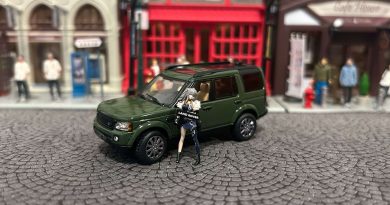 Shadow Pro Land Rover Discovery 4