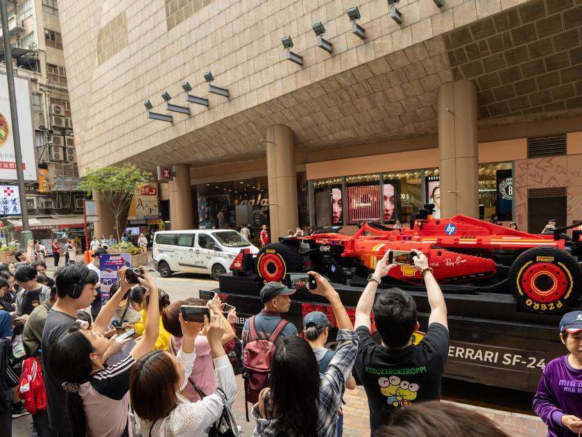 LEGO® F1® 1:1法拉利跑車模型