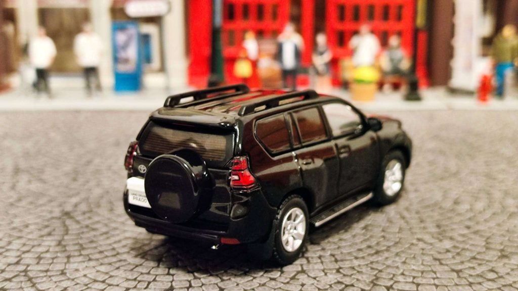 GCD Toyota Land Cruiser Prado 150