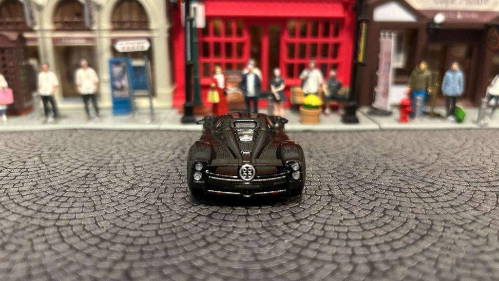 Tarmac Works Pagani Utopia Black Carbon Fiber