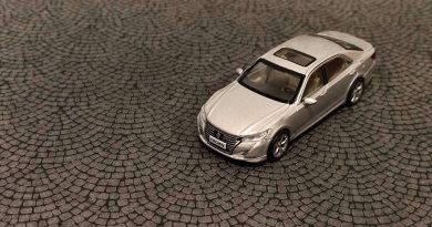 拓意 Xcartoys Toyota Crown Gen.14 (China)