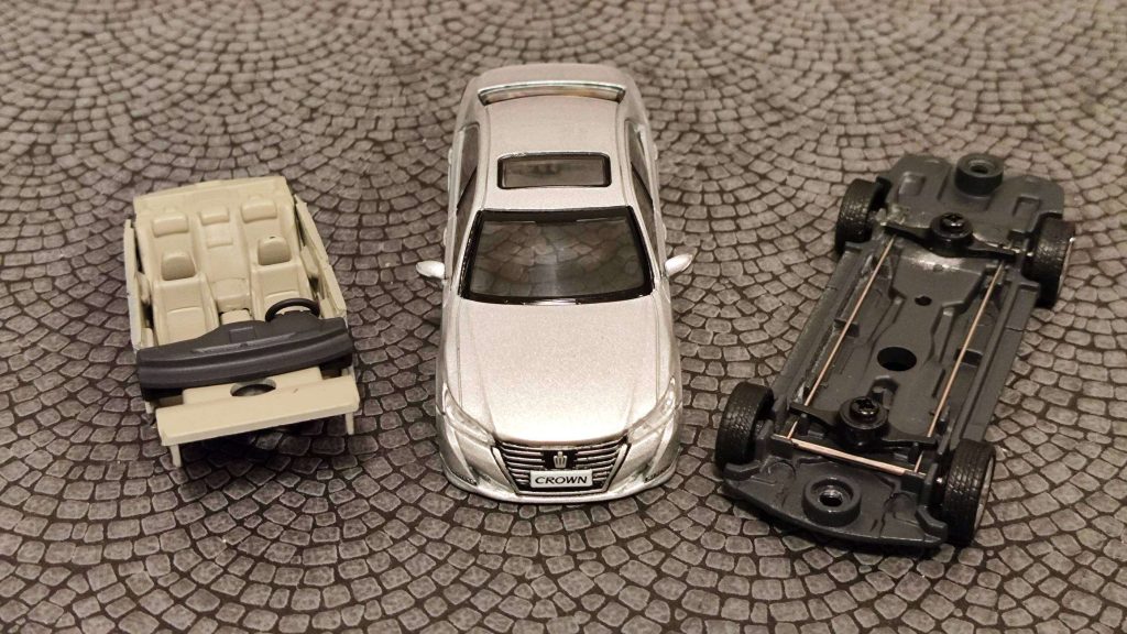 拓意 Xcartoys Toyota Crown Gen.14 (China)