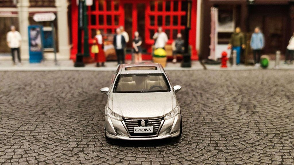 拓意 Xcartoys Toyota Crown Gen.14 (China)