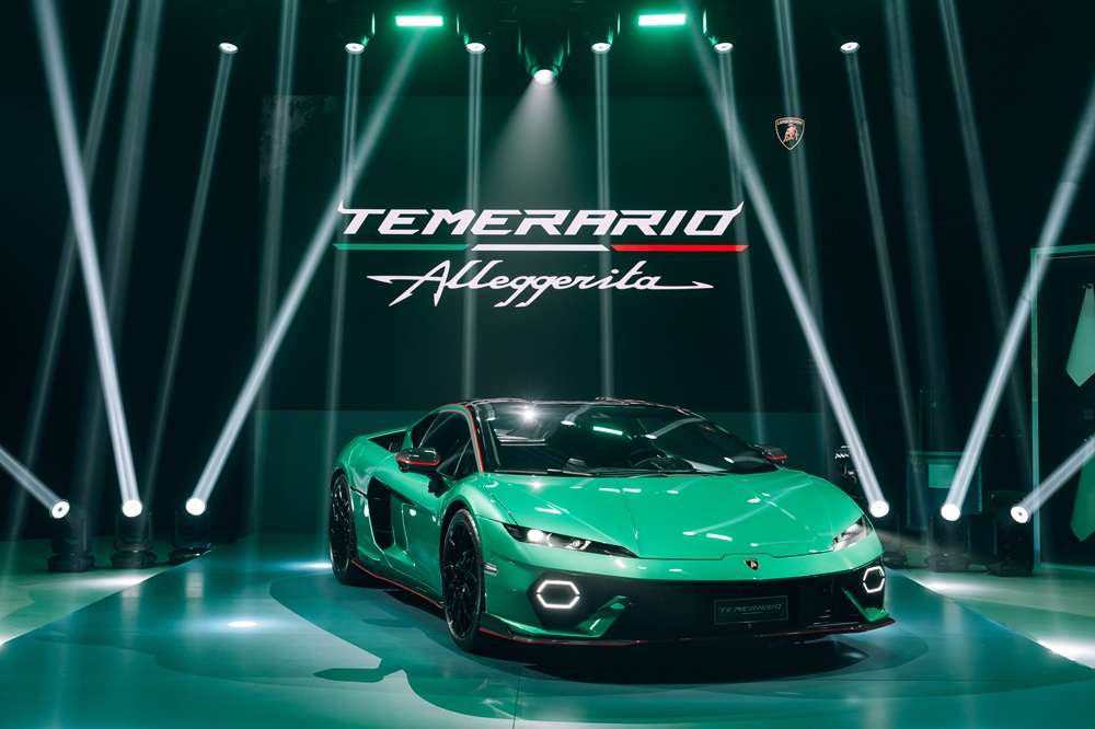 林寶堅尼Temerario的最高時速可達343km/h,0至100km/h的加速僅需2.7秒。這個名字Temerario的意思是兇猛與勇敢,源自一頭於1875年參加鬥牛賽的鬥牛